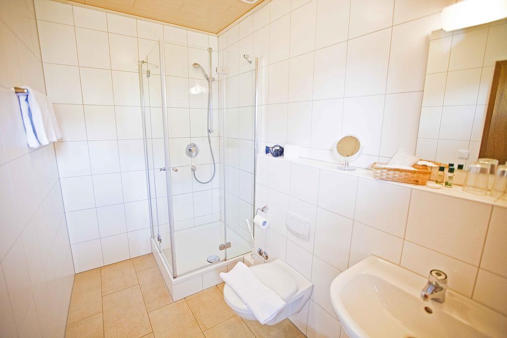 Hotel Gasthof Engel أبينفير الغرفة الصورة